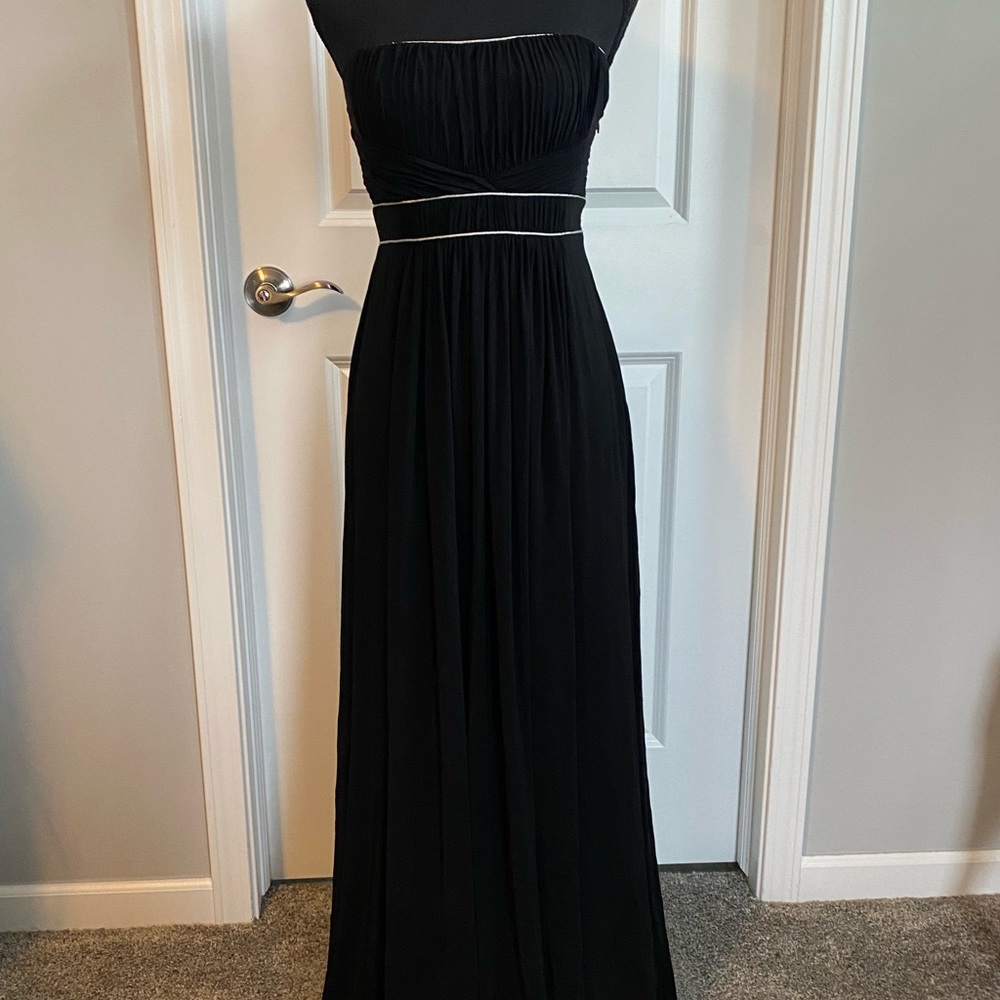 BCBGMaxAzria strapless black full length gown. Prom. Black Tie. Gala.